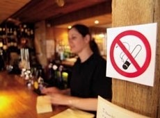 Smoke ban: woman breached the rules
