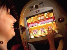 What gaming machines are legal in pubs?