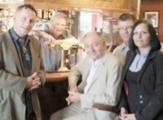 Livingstone with pub campaigners