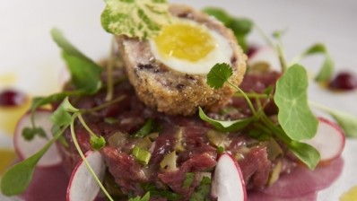 Venison tartare as served at the Michelin-starred Pipe & Glass Inn