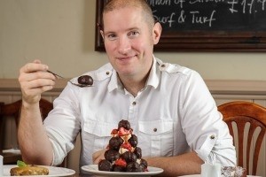 Great British Bake Off star Richard Burr is hunting for the nation's best pudding