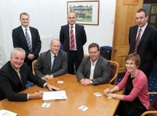 Deal signing: licensees are urged to take advantage