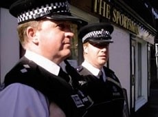 Nottingham police close pubs for breaches