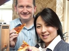 Hosts Glenn Taylor and Yah-li Jim: sample the Pub Partners new pizza menu