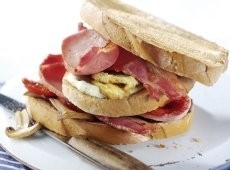 Bacon brunch club sandwich