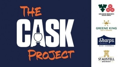 Raising a glass: Greene King and Jeff Stelling partner up to celebrate cask