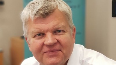Booze-free: Adrian Chiles wants more options when it comes to low and no-alcohol drinks