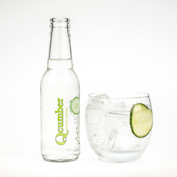 Qcumber Premium Mixer bottle + glass (2)