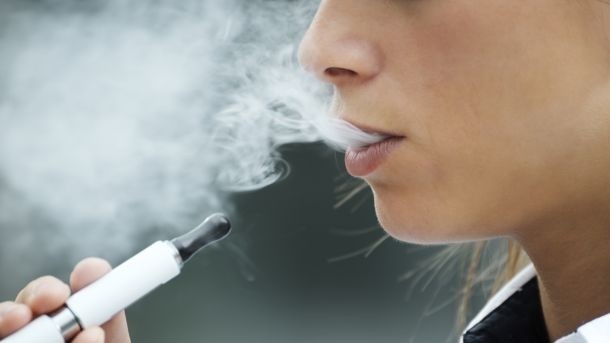 E-cigarette smoking will be illegal in Welsh pubs from 2017