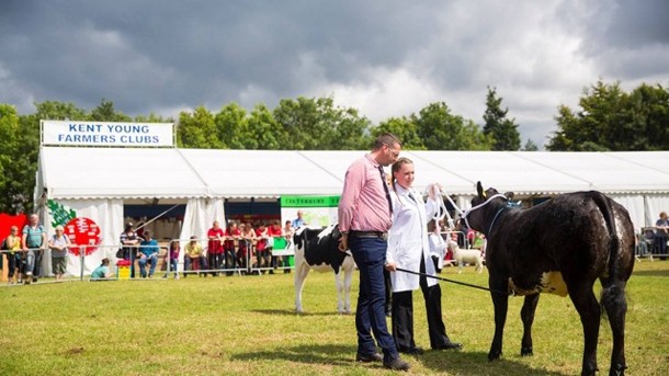 Kent pub lends support to local farming show