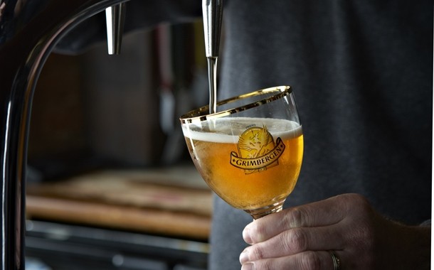 Beer dispenser: Carlsberg's DraughtMaster in action