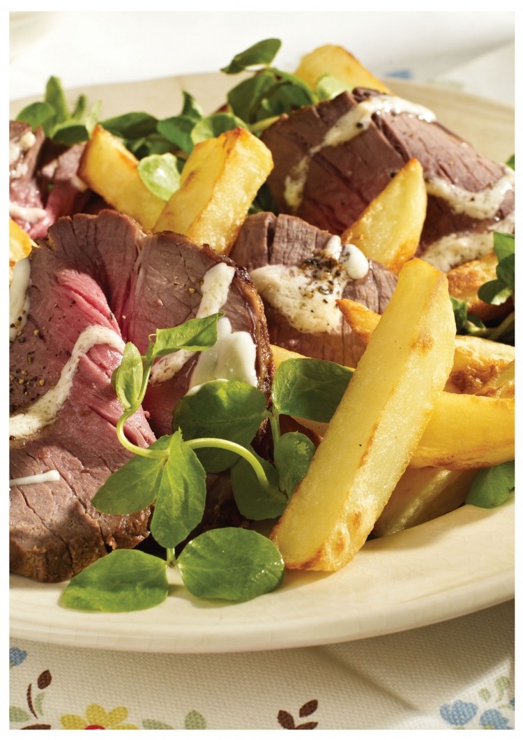 Potato Council: roast beef with horseradish mayo and chips