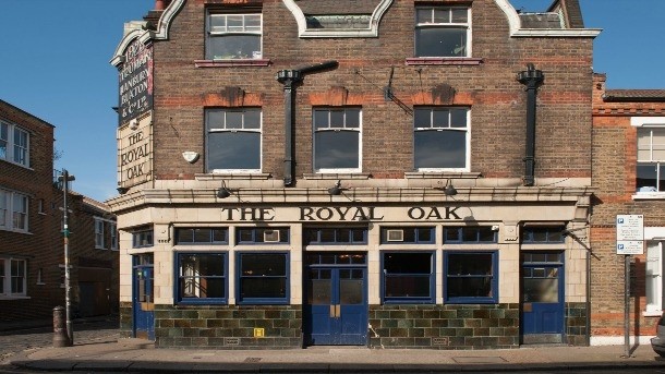 Historic England to save pubs from closure 