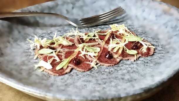 Rare meal: London pub launches raw reindeer 