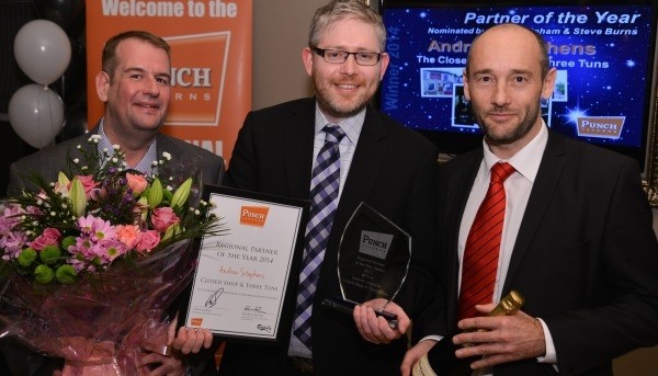 Punch's Steve Burns with Partner of the Year winner Andrew Stephens and operations director David Wigham