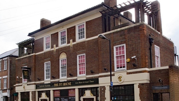Strike is over: staff at the Ivy House pub will be offered fixed-hours contracts (image: Julian Osley, Geograph)