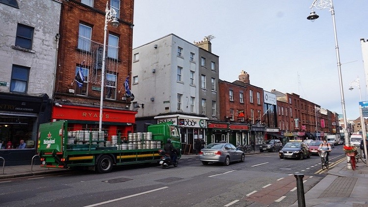 Irish growth: JD Wetherspoon will continue to look for new sites in the Republic of Ireland (image:Ian S, Geograph)
