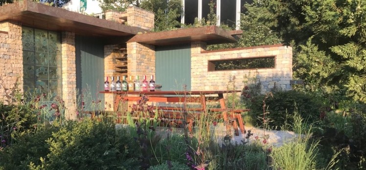 Winning combination: Warner’s gin-inspired garden won silver guilt 