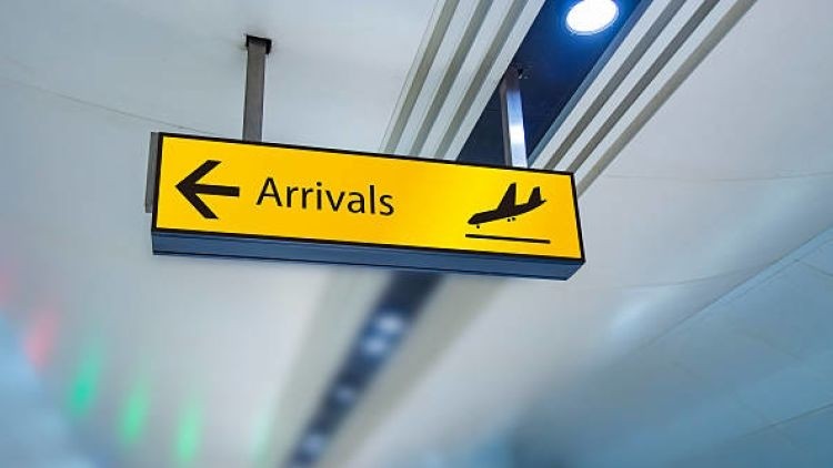 Learning to live with Covid: From 4am on Friday 11 February 2022 fully vaccinated international visitors to the UK no longer need a Covid test on arrival (Credit: Getty/ honglouwawa)