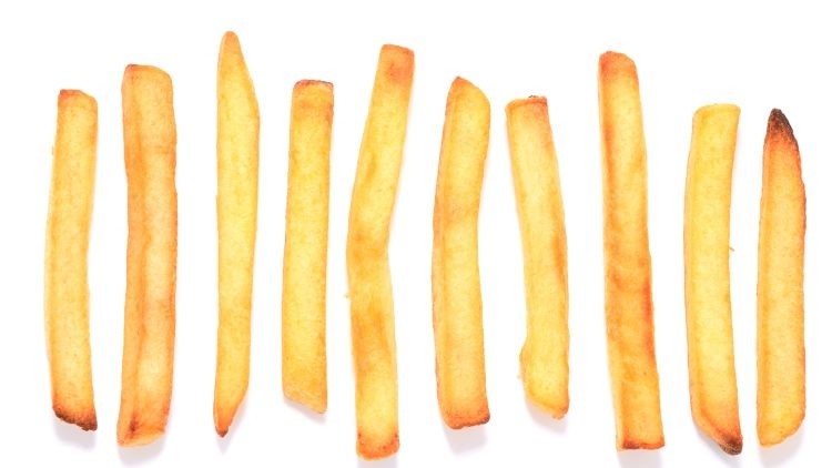 Popular dish: just over half of pubgoers ate chips when visiting the on-trade, research reveals (image:Getty/ Knaupe)