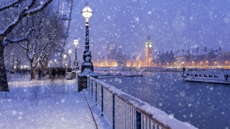 Weather warning: snow has covered many parts of the UK (image: Getty/_ultraforma_)