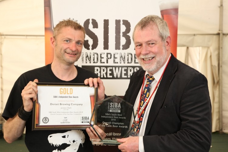 Decorated: Dorset Brewing Co’s Mike Thornton (left) accepts the award from SIBA chairman Guy Sheppard 