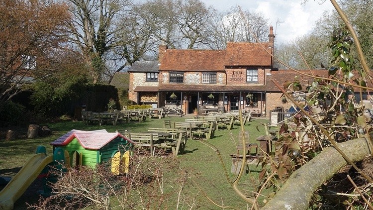 Summer spot: more than half of those surveyed by YouGov said a pub garden was their favourite place to drink beer (image: Des Blenkinsopp, Geograph)