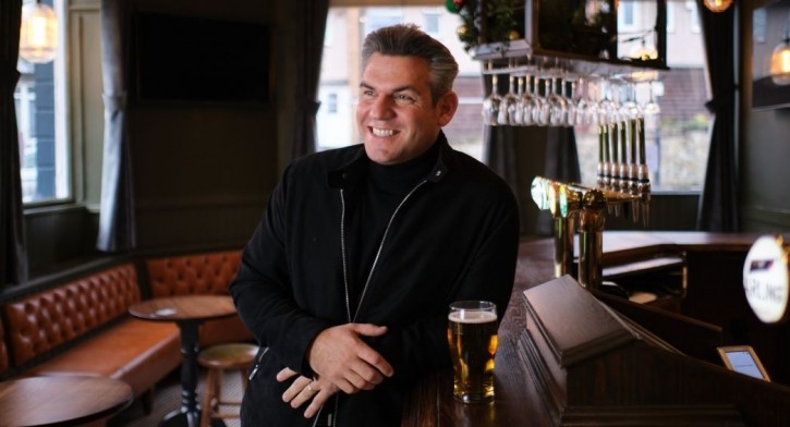 Founder Knipe reacquires Blackrose Pubs