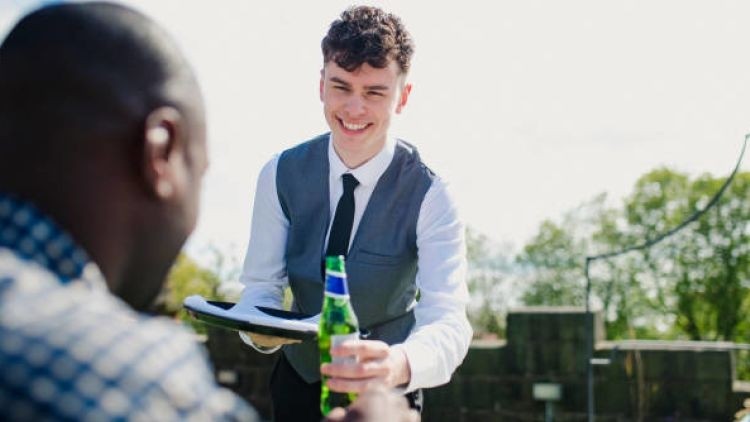 Snap poll results: 70% of publicans would hire under 18s (Credit: Getty / SolStock)