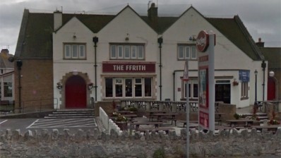 Autistic child “told to eat outside” Sizzling Pubs site