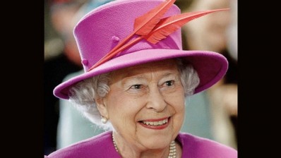 Cameron announces pub hours can be extended for Queen's birthday