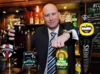 UKIP calls for return of pub smoking rooms