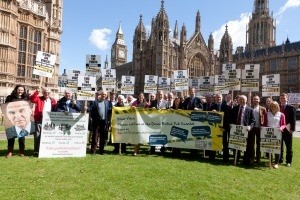 CAMRA delivers petition to Vince Cable urging for pubco reform