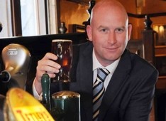 UKIP Paul Nuttall calls for pub food allergen laws to be scrapped