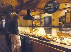 Pub chefs buying food combat inflation
