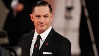 Legend star Tom Hardy to build pub in his back garden