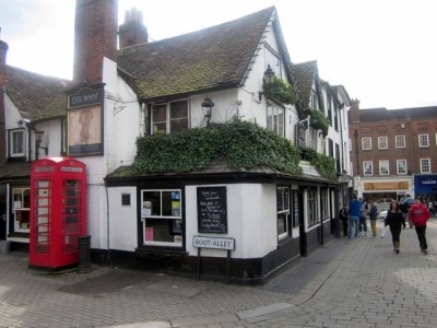 The Boot is one of the historic pubs in the city (image: Roy Hughes, Geograph)