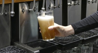 Discreet: the device fits on existing taps and reduces beer spillage