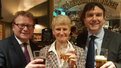 Come together: (l-r) local Government minister Marcus Jones, BBPA chief executive Brigid Simmonds and APPBG former chair Andrew Griffiths celebrated the duty freeze