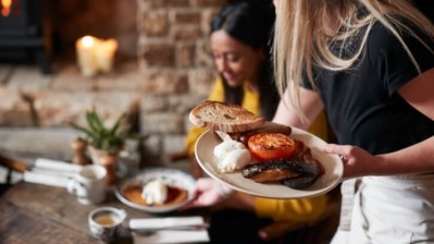 To eat or not to eat? Pubs open up about their food service timings (Credit: Getty/ monkeybusinessimages)