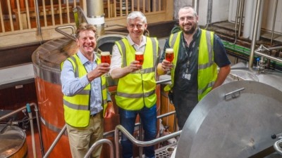 Team effort: (l-r) St Austell’s James Staughton, Long Live the Local’s David Cunningham and brewing manager Rob Orton