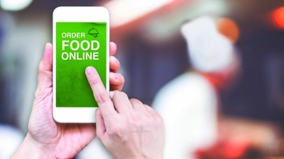 Online win: three quarters (76%) of diners are more likely to eat in at a restaurant or pub if they had previously enjoyed a delivery from there (image credit: thinkstock.co.uk/milindri)